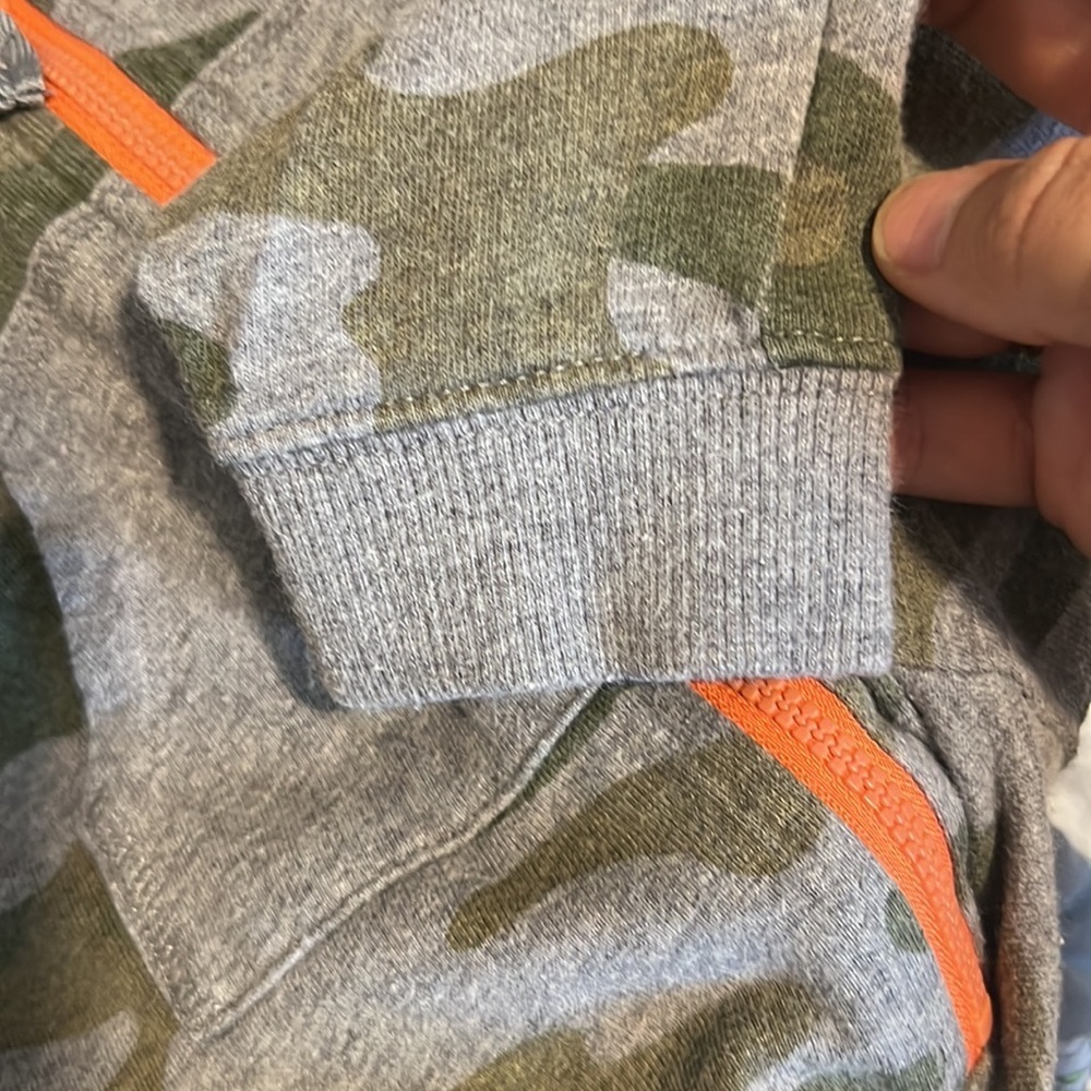 Carters Hooded Zip Up Camo Onesie size 12 month​​ - Picture 7 of 8